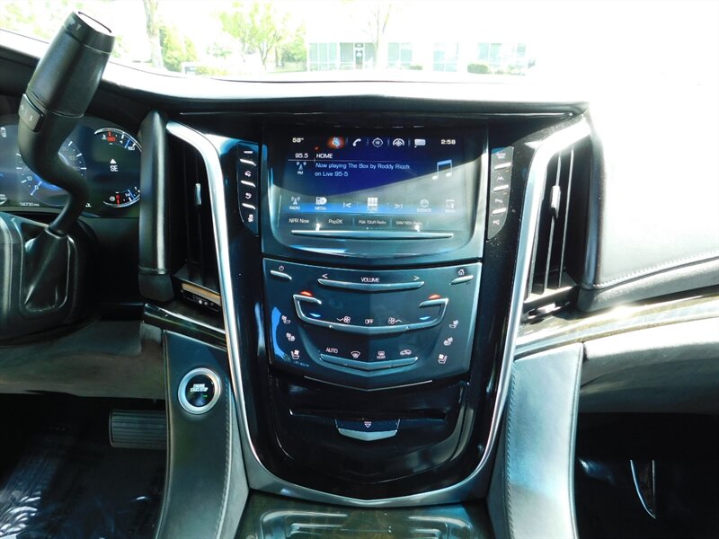 2017 Cadillac Escalade Platinum ESV / AWD / 1-OWNER / FULLY LOADED   - Photo 39 - Portland, OR 97217