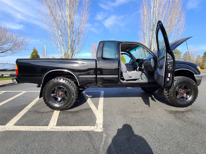 1997 Toyota Tacoma 4X4 / V6 3.4 L TIMING BELT DONE / LIFTED / 1-OWNER  / NEW TIRES / LOCAL TRUCK / NO RUST / LOW MILES !! - Photo 22 - Portland, OR 97217