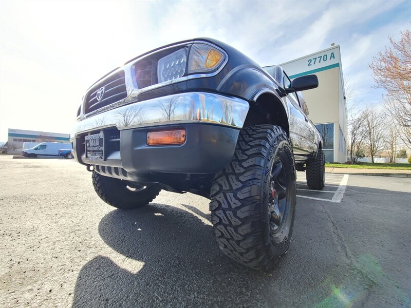 1997 Toyota Tacoma 4X4 / V6 3.4 L TIMING BELT DONE / LIFTED / 1-OWNER  / NEW TIRES / LOCAL TRUCK / NO RUST / LOW MILES !! - Photo 9 - Portland, OR 97217