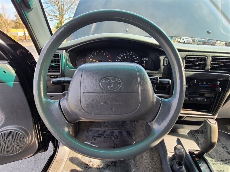 1997 Toyota Tacoma 4X4 / V6 3.4 L TIMING BELT DONE / LIFTED / 1-OWNER  / NEW TIRES / LOCAL TRUCK / NO RUST / LOW MILES !! - Photo 33 - Portland, OR 97217