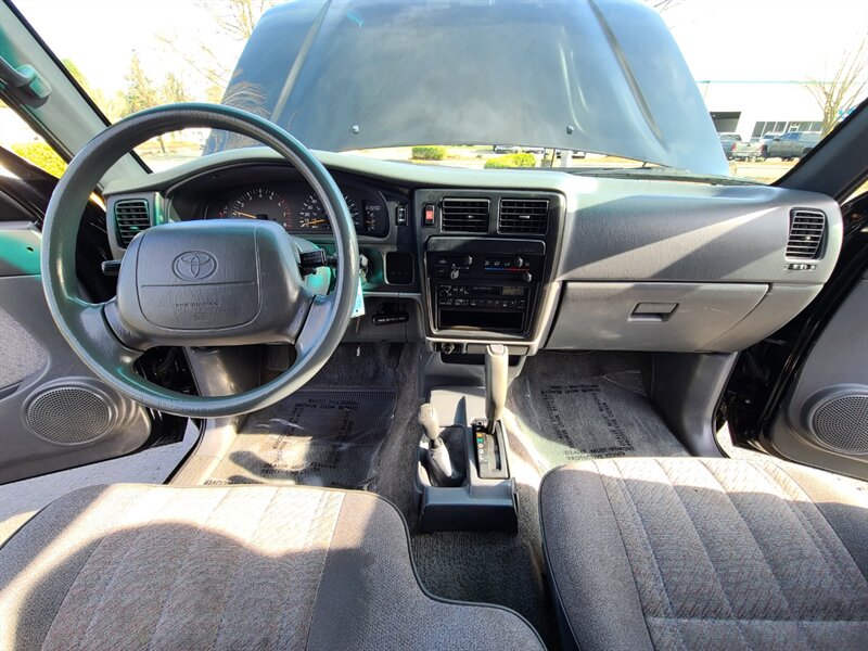 1997 Toyota Tacoma 4X4 / V6 3.4 L TIMING BELT DONE / LIFTED / 1-OWNER  / NEW TIRES / LOCAL TRUCK / NO RUST / LOW MILES !! - Photo 32 - Portland, OR 97217