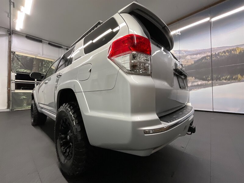 2013 Toyota 4Runner Limited 4X4 / 3RD ROW SEAT / LIFTED LIFTED  Leather & Heated Seats / Navigation & Camera / Sunroof / LIFTED / LOCAL OREGON SUV / RUST FREE !! - Photo 11 - Gladstone, OR 97027