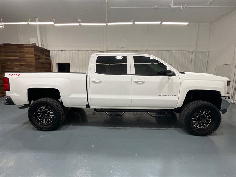 2017 Chevrolet Silverado 1500 LT CREW CAB 4X4 /6-inc LIFT w. NEW TIRES /LONG BED  / ZERO RUST / Leather - Photo 4 - Gladstone, OR 97027