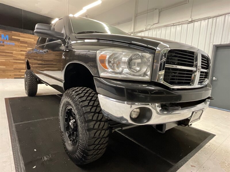 2007 Dodge Ram 2500 SLT MEGACAB 4X4 / 6.7L DIESEL / 6-SPEED MANUAL  / LIFTED w. 37 " MUD TIRES & 17 " XD WHEELS / LOCAL OREGON TRUCK / RUST FREE / SHARP & CLEAN !! - Photo 29 - Gladstone, OR 97027