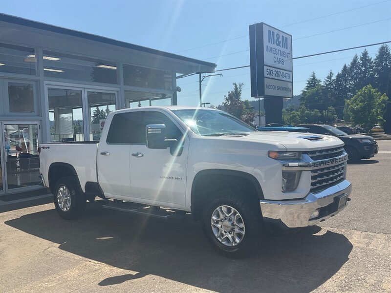 2022 Chevrolet Silverado 2500 LTZ Crew Cab 4X4 / 6.6L DIESEL / 32,000 MILES  / Leather Heated Seats / RUST FREE - Photo 1 - Gladstone, OR 97027