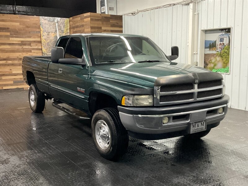 2001 Dodge Ram 2500 Laramie SLT 4X4 / 5.9L DIESEL / 121,000 MILES  LONG BED / CALIFORNIA TRUCK / RUST FREE / SHARP & CLEAN !! - Photo 2 - Gladstone, OR 97027