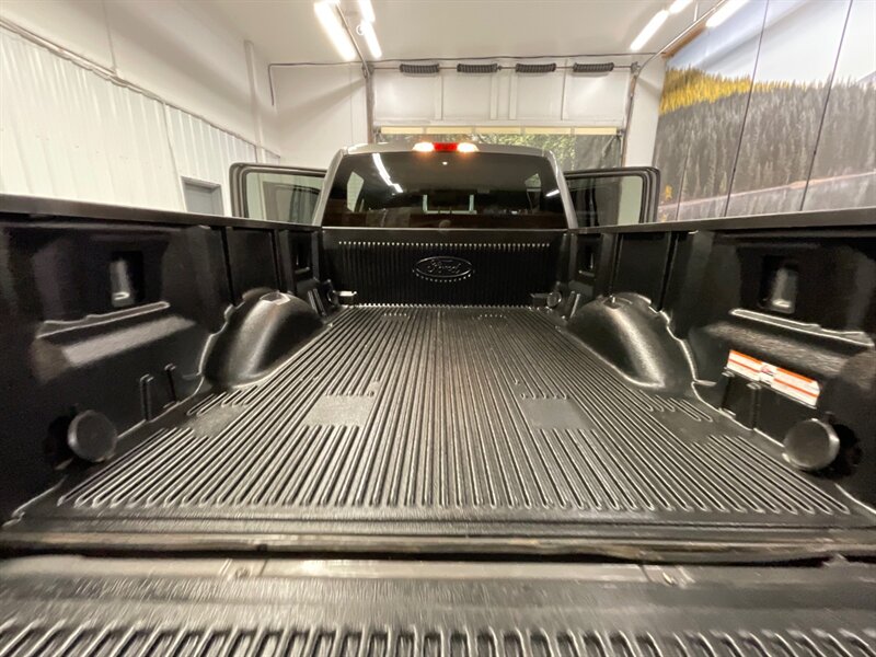 2018 Ford F-150 XLT Crew Cab 4X4 / 3.5L V6 ECOBOOST / 1-OWNER  /Backup Camera / Excel Cond - Photo 36 - Gladstone, OR 97027