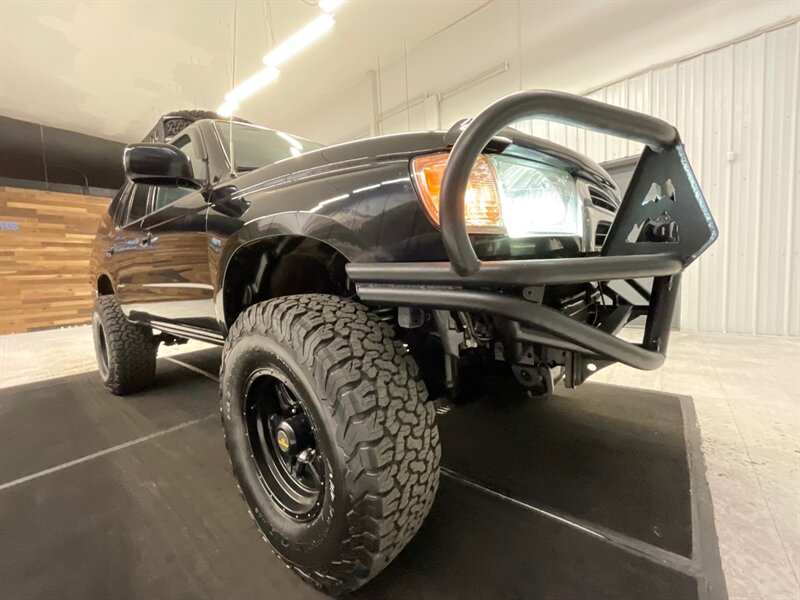 2000 Toyota 4Runner SR5 4X4 / 3.4L V6 / 5-SPEED MANUAL / LIFTED  / LOCAL SUV / FRESH TIMING BELT WATER PUMP SERVICE / CUSTOM BUMPER & LIGHT BAR / ROOF RACK - Photo 9 - Gladstone, OR 97027