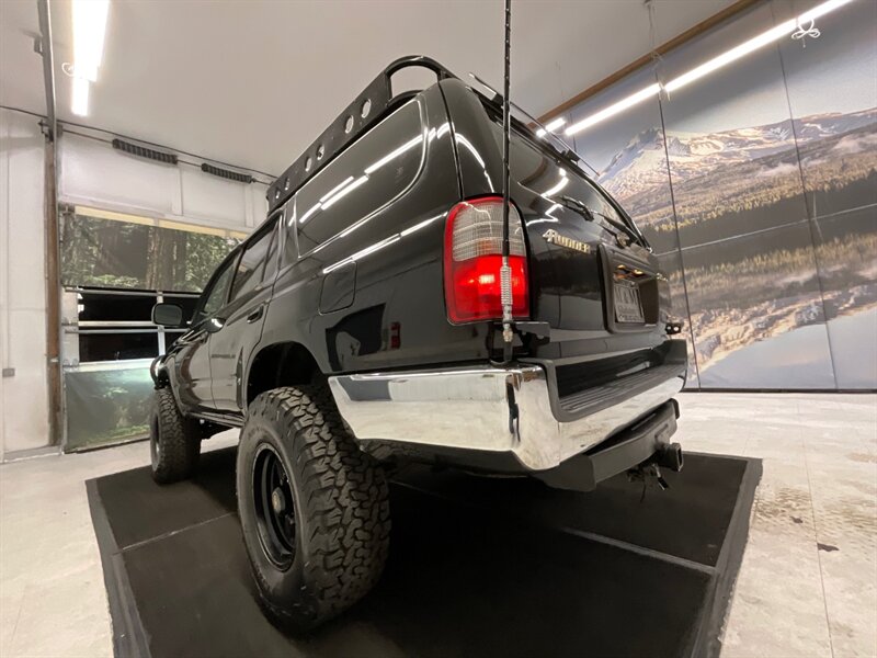 2000 Toyota 4Runner SR5 4X4 / 3.4L V6 / 5-SPEED MANUAL / LIFTED  / LOCAL SUV / FRESH TIMING BELT WATER PUMP SERVICE / CUSTOM BUMPER & LIGHT BAR / ROOF RACK - Photo 10 - Gladstone, OR 97027