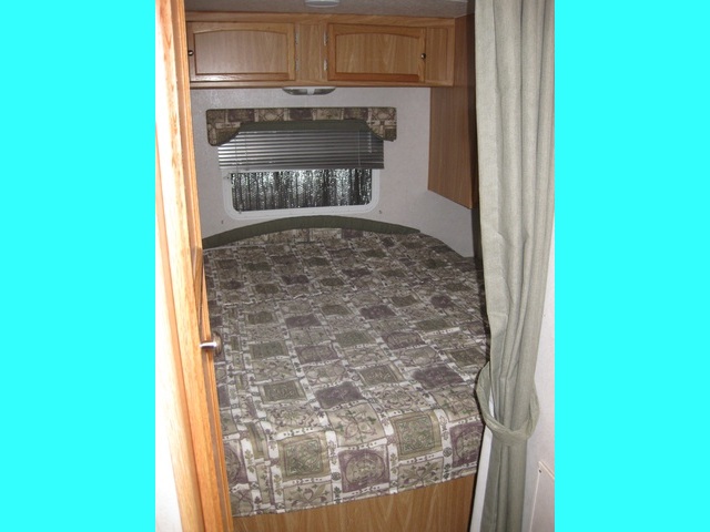 2004 Skyline LAYTON/Travel Trailer/ Slide Out/ 29 Feet   - Photo 18 - Portland, OR 97217