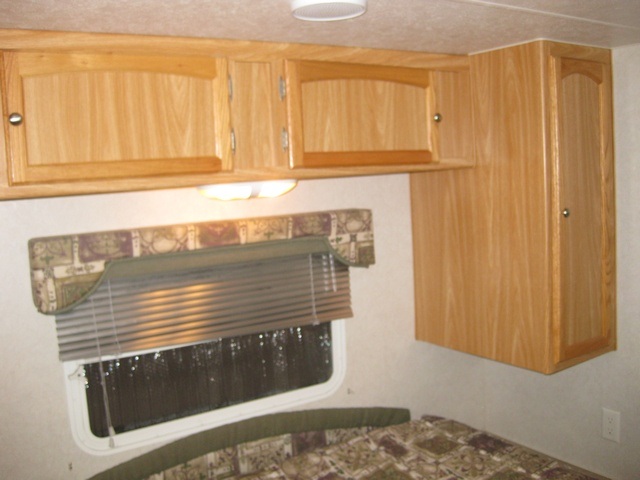 2004 Skyline LAYTON/Travel Trailer/ Slide Out/ 29 Feet   - Photo 24 - Portland, OR 97217