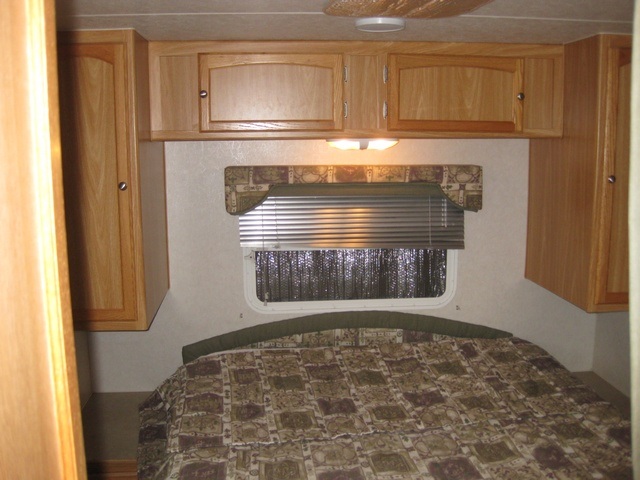 2004 Skyline LAYTON/Travel Trailer/ Slide Out/ 29 Feet   - Photo 27 - Portland, OR 97217