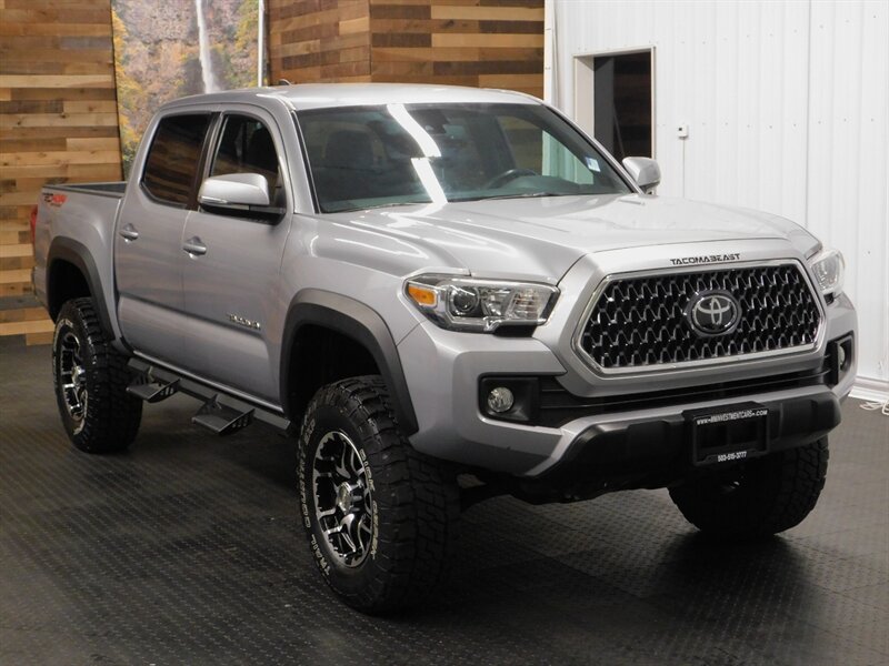 2019 Toyota Tacoma TRD Off-Road 4X4/ Te   - Photo 2 - Gladstone, OR 97027