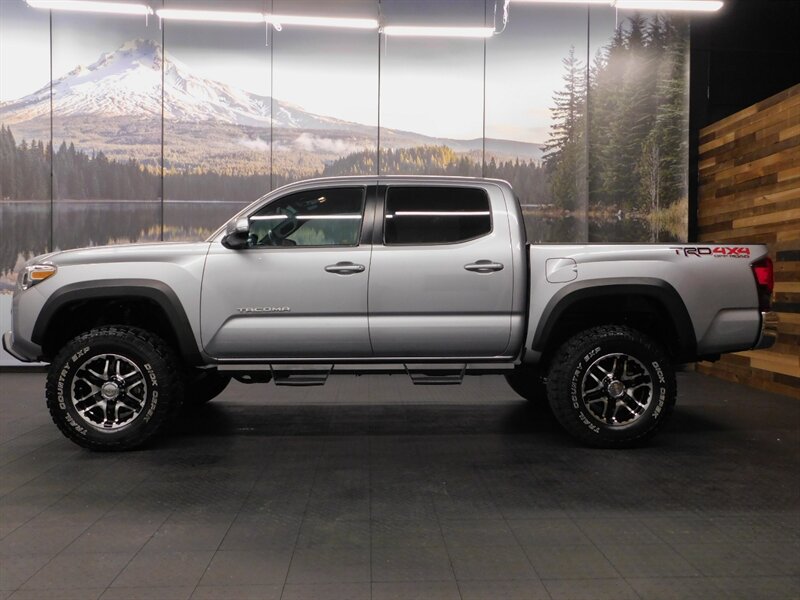 2019 Toyota Tacoma TRD Off-Road 4X4/ Te   - Photo 3 - Gladstone, OR 97027