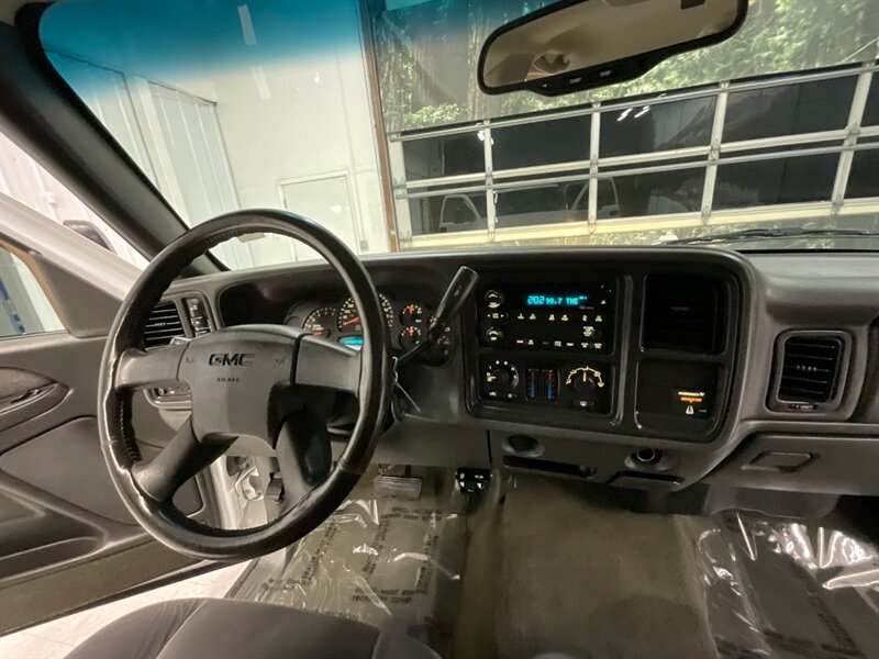 2003 GMC Sierra 2500 SLE 4Dr Extended Cab 4X4 / 6.0L V8 / LOCAL TRUCK  / Rust Free / Excel Cond / 3/4 Ton / 163,000 Miles - Photo 35 - Gladstone, OR 97027