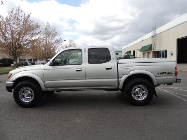 2004 Toyota Tacoma V6 / 4X4 TRD   - Photo 3 - Portland, OR 97217