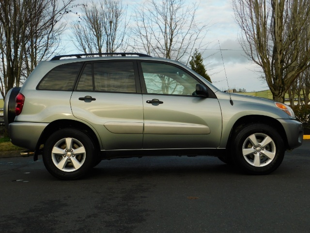 2005 Toyota RAV4 SPORT SUV / 4WD / Service Records / LOW MILES