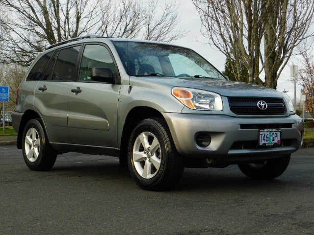 2005 Toyota RAV4 SPORT SUV / 4WD / Service Records / LOW MILES