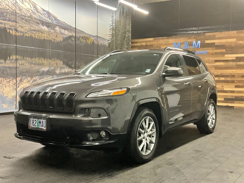 2018 Jeep Cherokee Latitude 4X4 w/Tech   - Photo 25 - Gladstone, OR 97027