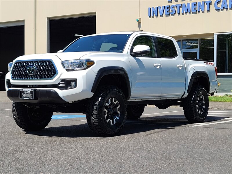 2019 Toyota Tacoma TRD Off-Road DOUBLE CAB 4X4 with CRAWL CONTRL  / LEATHER / NAVIGATION / BLIND SPOT / SUN ROOF / NEW LIFT + TIRES / 12K MLS - Photo 1 - Portland, OR 97217