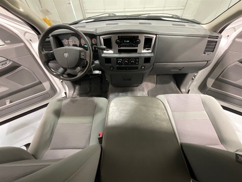 2007 Dodge Ram 2500 SLT BIG HORN 6.7L CUMMINS DIESEL / 59,000 MILES / LONG BED / ZERO RUST - Photo 36 - Gladstone, OR 97027