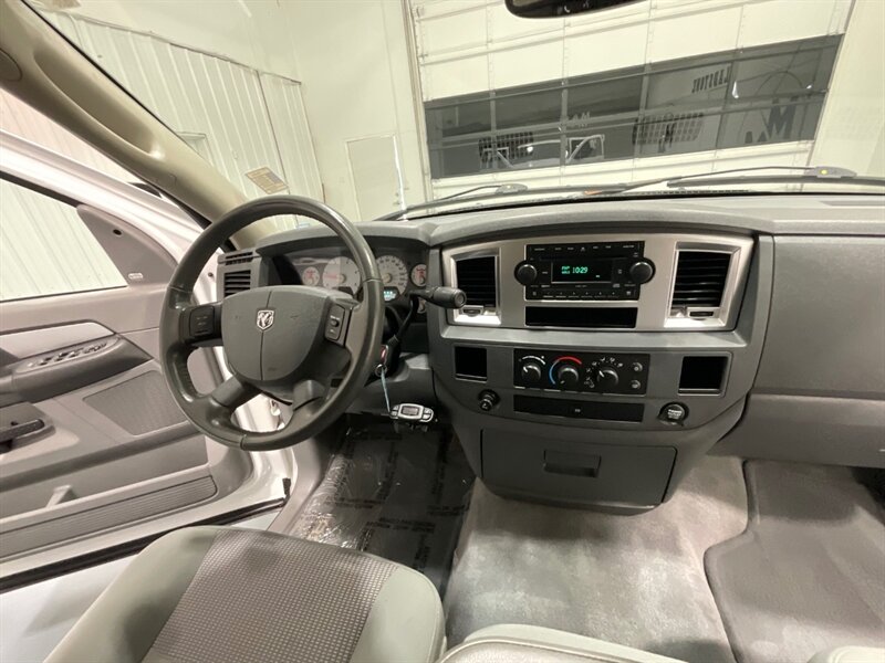 2007 Dodge Ram 2500 SLT BIG HORN 6.7L CUMMINS DIESEL / 59,000 MILES / LONG BED / ZERO RUST - Photo 17 - Gladstone, OR 97027