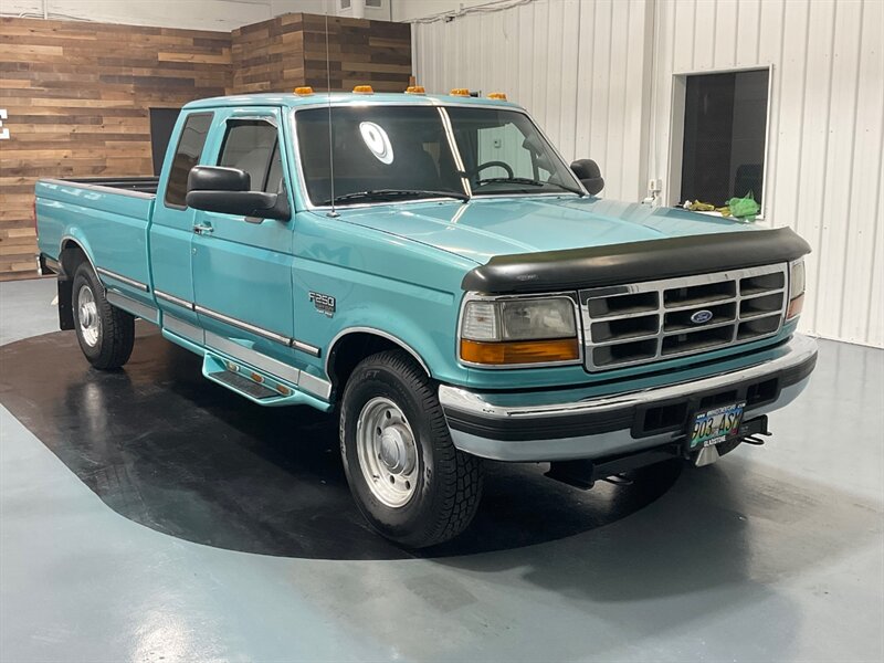 1997 Ford F-250 XLT  / 7.3L DIESEL / 5-SPEED MANUAL / 127K MILES  / LOCAL TRUCK NO RUST - Photo 2 - Gladstone, OR 97027