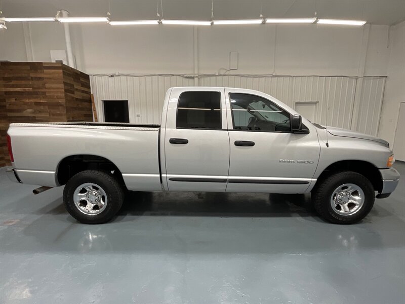 2003 Dodge Ram 1500 SLT 4X4 4.7L V8 / Quad Cab / LOCAL TRUCK /LOW MILE  / ZERO RUST / SHORT BED - Photo 4 - Gladstone, OR 97027