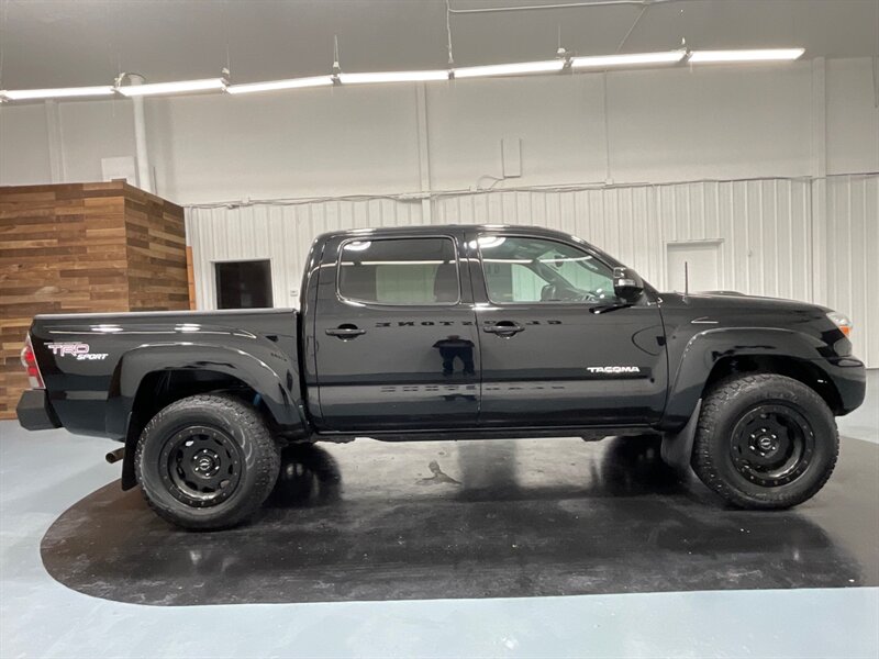 2013 Toyota Tacoma V6 TRD SPORT 4X4 / 6-SPEED MANUAL / NEW TIRES  / LOCAL NO RUST - Photo 4 - Gladstone, OR 97027