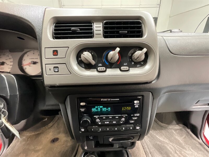 2001 Nissan Frontier SE Crew Cab 4X4 5-SPEED MANUAL /Leather/1-OWNER / TIMING BELT SERVICE ALREADY DONE - Photo 18 - Gladstone, OR 97027