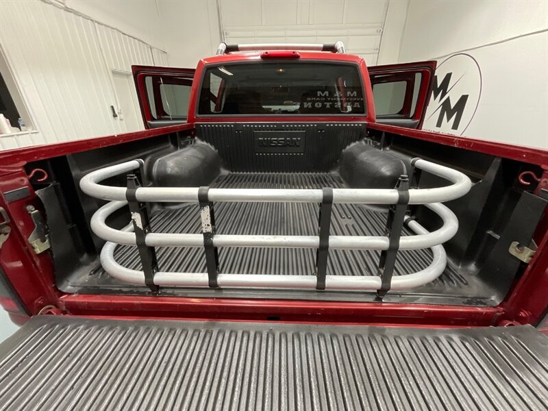 2001 Nissan Frontier SE Crew Cab 4X4 5-SPEED MANUAL /Leather/1-OWNER / TIMING BELT SERVICE ALREADY DONE - Photo 10 - Gladstone, OR 97027