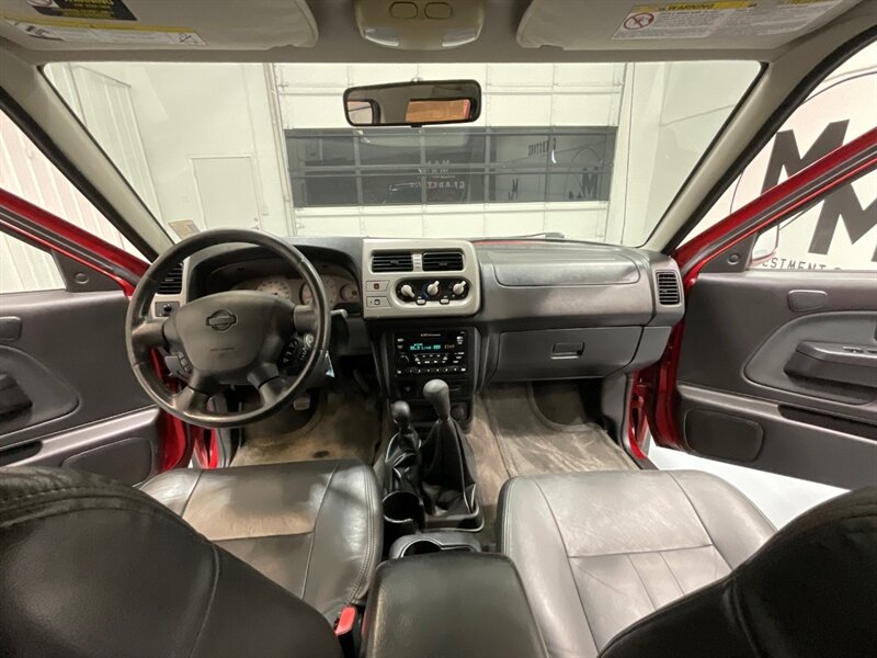 2001 Nissan Frontier SE Crew Cab 4X4 5-SPEED MANUAL /Leather/1-OWNER / TIMING BELT SERVICE ALREADY DONE - Photo 36 - Gladstone, OR 97027