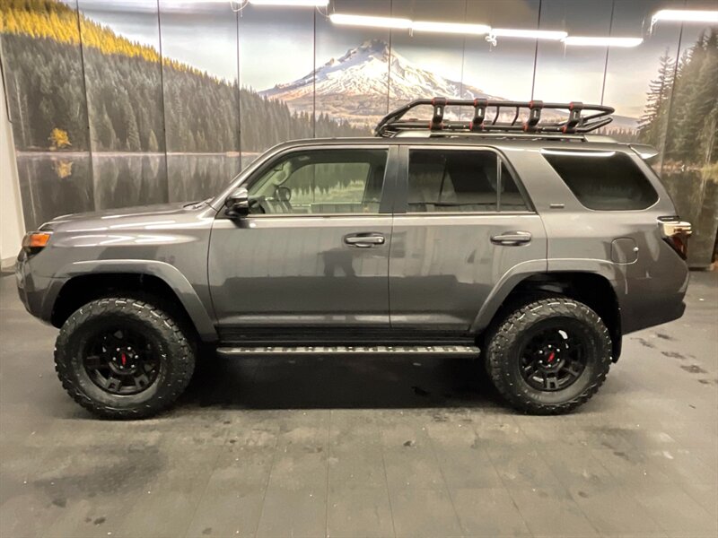 2020 Toyota 4Runner SR5 Premium 4X4 / Leather & Heated Seats / LIFTED  BRAND NEW LIFT KIT w/ NEW BF GOODRICH TIRES & NEW TRD TOYOTA WHEELS / NEW LUGGAGE RACK / SHARP & CLEAN !! - Photo 3 - Gladstone, OR 97027