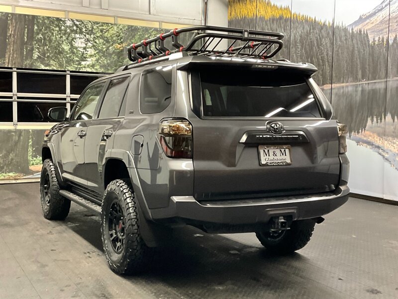 2020 Toyota 4Runner SR5 Premium 4X4 / Leather & Heated Seats / LIFTED  BRAND NEW LIFT KIT w/ NEW BF GOODRICH TIRES & NEW TRD TOYOTA WHEELS / NEW LUGGAGE RACK / SHARP & CLEAN !! - Photo 7 - Gladstone, OR 97027