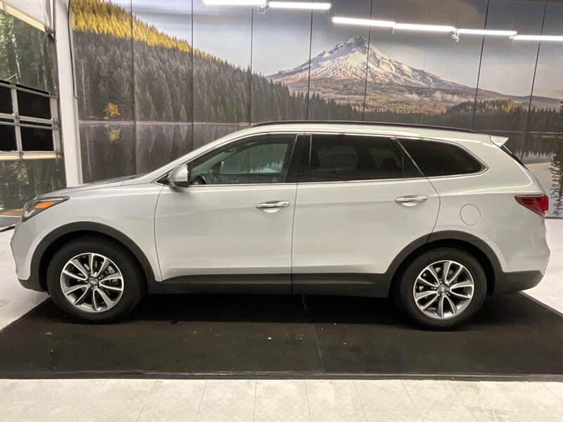 2017 Hyundai Santa Fe SE Sport Utility AWD / 3.3L V6 / 3RD ROW SEAT  / LOCAL SUV / Backup Camera / Excel Cond - Photo 3 - Gladstone, OR 97027