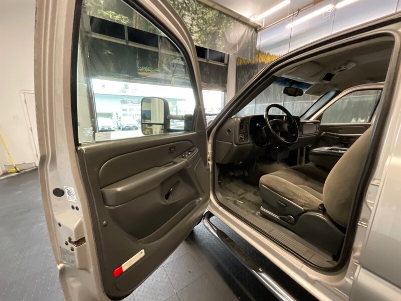 2007 Chevrolet Silverado 2500 LT Crew Cab 4X4 /6.0L V8 Gas / LONG BED / 93K MILE  LONG BED / LOCAL TRUCK / RUST FREE / SHARP & CLEAN !! - Photo 42 - Gladstone, OR 97027