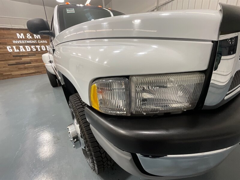 2000 Dodge Ram 3500 Laramie 4X4/ 5.9L DIESEL /DUALLY/ 6-SPEED MANUAL  / LOCAL TRUCK w. ZERO RUST / ONLY 96,000 MILES - Photo 27 - Gladstone, OR 97027