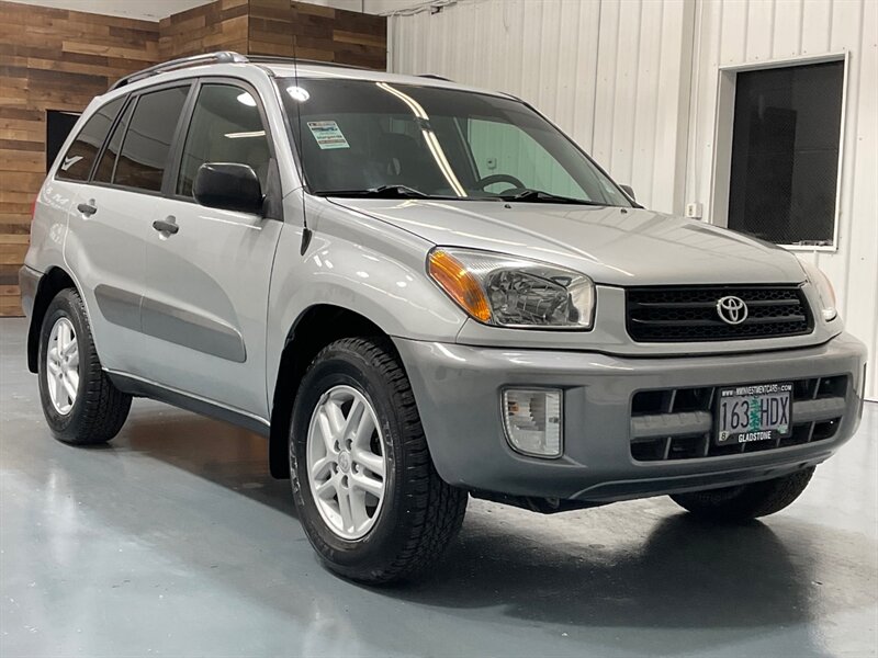 2002 Toyota RAV4 Sport Utility AWD / 4Cyl / 5-Speed Manual / ZERO RUST - Photo 2 - Gladstone, OR 97027