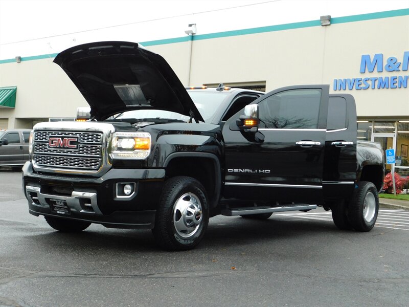 2018 GMC Sierra 3500 Denali DUALLY / 4X4 / 6.6L DURAMAX DIESEL / 1-TON   - Photo 30 - Portland, OR 97217