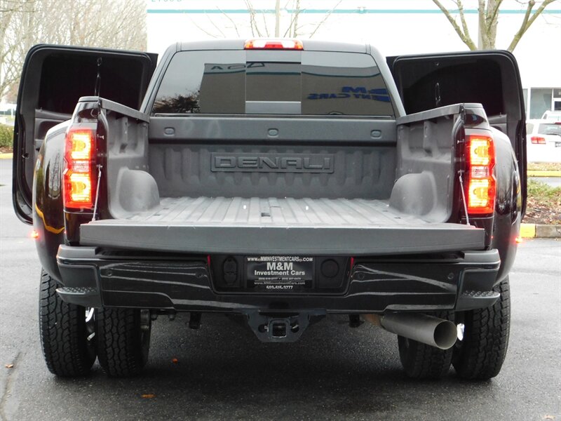 2018 GMC Sierra 3500 Denali DUALLY / 4X4 / 6.6L DURAMAX DIESEL / 1-TON   - Photo 22 - Portland, OR 97217