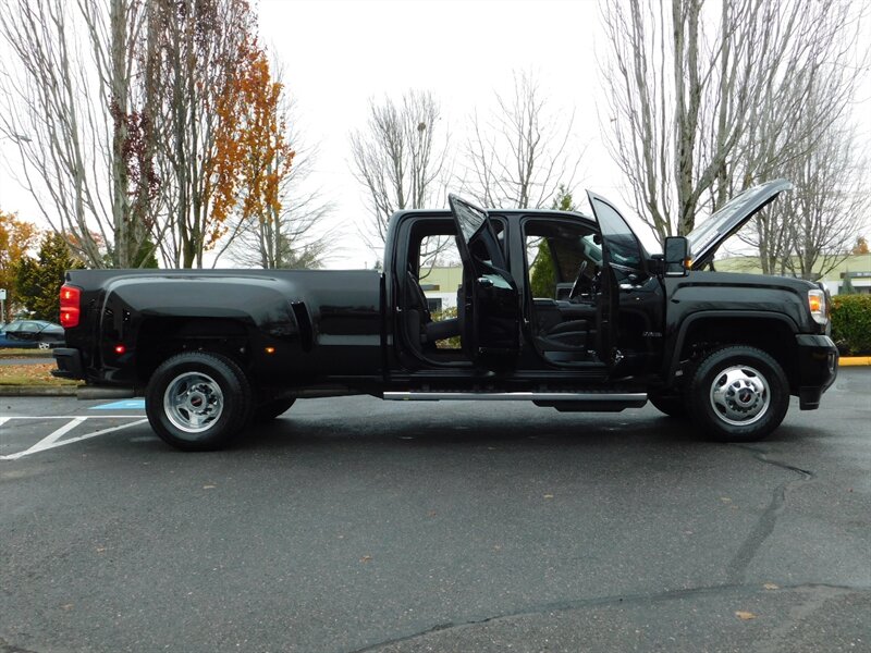 2018 GMC Sierra 3500 Denali DUALLY / 4X4 / 6.6L DURAMAX DIESEL / 1-TON   - Photo 24 - Portland, OR 97217