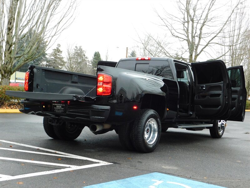 2018 GMC Sierra 3500 Denali DUALLY / 4X4 / 6.6L DURAMAX DIESEL / 1-TON   - Photo 26 - Portland, OR 97217