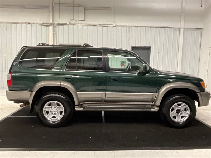 2000 Toyota 4Runner Limited 4X4 / E-Lockers / TIMING BELT JUST DONE  / LOCAL SUV / RUST FREE / Leather & Sunroof / Excel Cond - Photo 4 - Gladstone, OR 97027