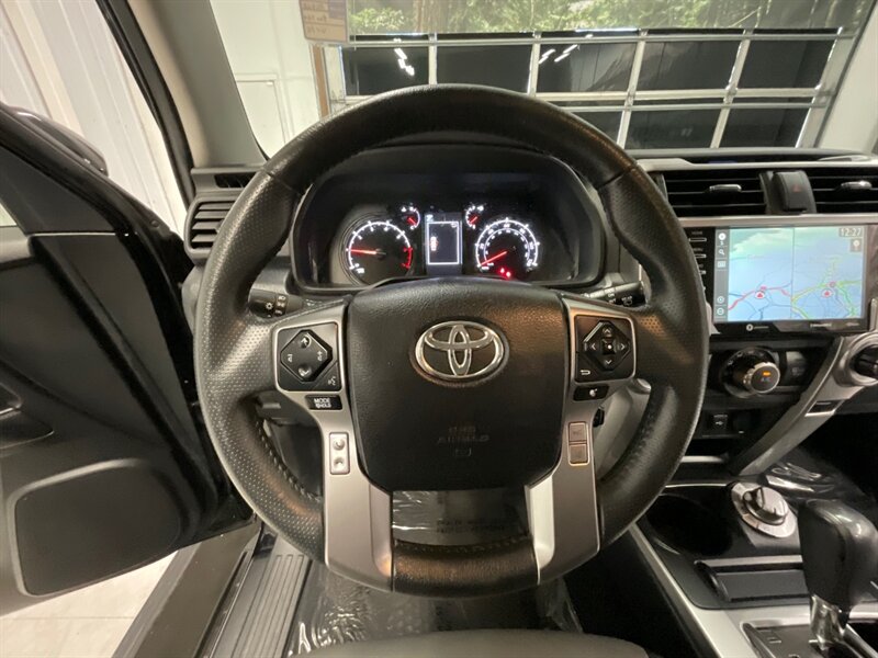 2021 Toyota 4Runner SR5 Premium 4X4 / Leather & Heated Seats /NEW TIRE  / LUGGAGE RACK / NEW WHEELS & TIRES / Excel Cond - Photo 44 - Gladstone, OR 97027