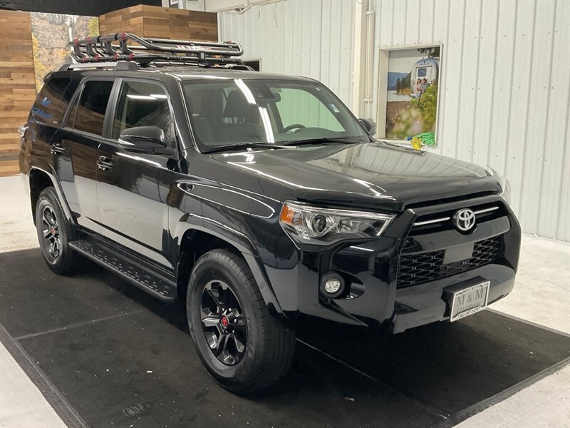 2021 Toyota 4Runner SR5 Premium 4X4 / Leather & Heated Seats /NEW TIRE  / LUGGAGE RACK / NEW WHEELS & TIRES / Excel Cond - Photo 2 - Gladstone, OR 97027