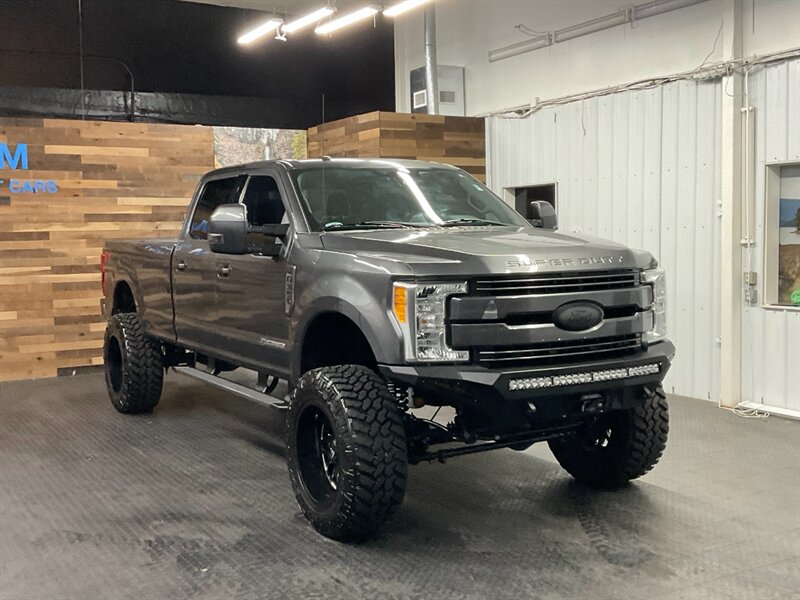 2017 Ford F-350 Super Duty Lariat 4X   - Photo 2 - Gladstone, OR 97027