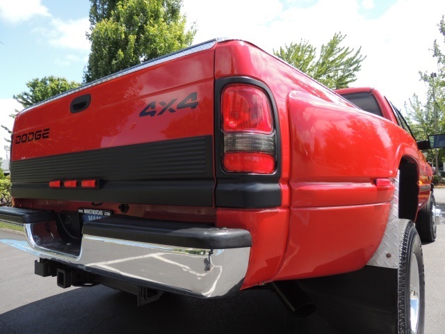 2001 Dodge Ram 3500 Laramie/ 4X4 / DUALLY / 1-TON/ 5.9L Cummins DieseL   - Photo 10 - Portland, OR 97217