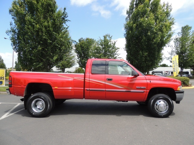 2001 Dodge Ram 3500 Laramie/ 4X4 / DUALLY / 1-TON/ 5.9L Cummins DieseL   - Photo 4 - Portland, OR 97217