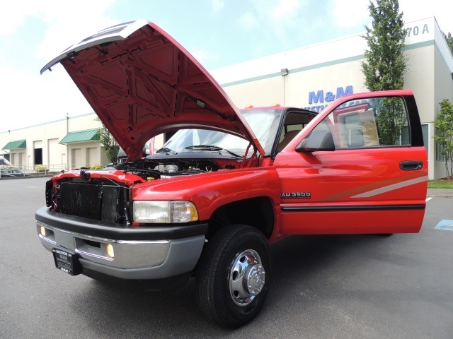 2001 Dodge Ram 3500 Laramie/ 4X4 / DUALLY / 1-TON/ 5.9L Cummins DieseL   - Photo 11 - Portland, OR 97217