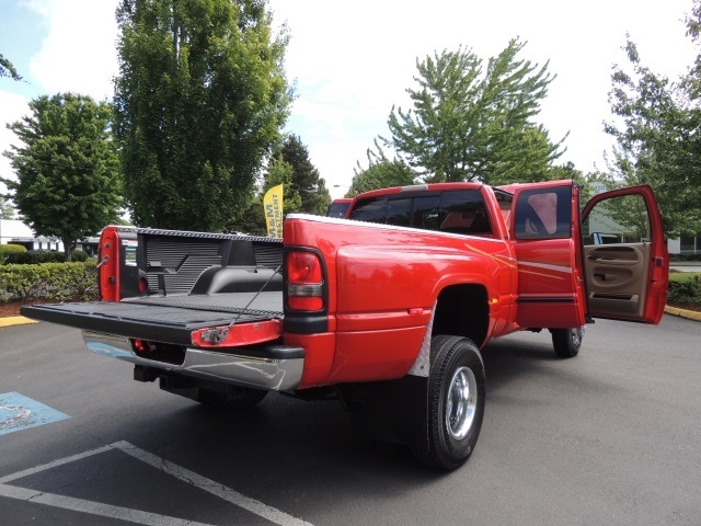 2001 Dodge Ram 3500 Laramie/ 4X4 / DUALLY / 1-TON/ 5.9L Cummins DieseL   - Photo 16 - Portland, OR 97217